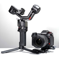 Nouveau stabilisateur portable DJI RS 4 2e génération pour prise de vue verticale native, avec bras d'axe recouverts de téflon pour un équilibrage plus fluide