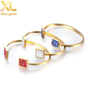 Pulsera de Moda con Brazalete Abierto y Circonitas, Chapada en Oro de 18K, Aleación de Cobre, Pulido de Alto Brillo, Microincrustaciones, para Mujeres y Niñas, Certificada por Terceros - Product Image 1