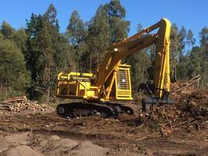 Excavadora de 22 Toneladas SE220LC con Sistema de Control Hidráulico y Electrónico de Primera Clase Mundial - Product Image 3