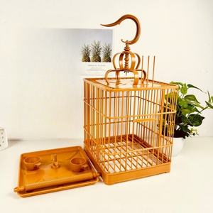 Cage à oiseaux en plastique durable Cage à oiseaux en plastique haute résistance pour l'alimentation des pigeons Perroquets pour pigeons Perroquets suspendus Nichoir - Product Image 4