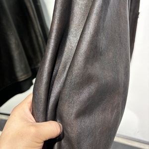 Chaqueta Bomber Extra Grande de Cuero Desgastado Color Negro Carbón para <span class=keywords><strong>Mujer</strong></span> - Product Image 3