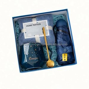Regalo de Boda, Cumpleaños o Recuerdo Personalizable: Mini Paraguas UV50+, Ventilador Recargable, Toalla, Jabón, Vela, Termo - Product Image 2