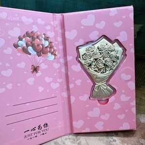 Ramo de Rosas, Regalo para el Día de San Valentín, Impresión con Relieve de Dibujos Animados, Decoración Coleccionable para el Hogar y la Oficina - Product Image 2