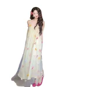 Vestido Maxi Floral con Cuello Halter, Cintura Natural, Secado Rápido, Corte Holgado, Decoración de Perlas, Ideal para la Playa, Turismo y Fiestas - Product Image 3