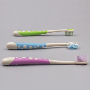 Cepillo de dientes de cerdas suaves de 16 cm para niños, diseño colorido, cepillo de dientes manual - Product Image 2