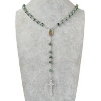 Collier croix catholique avec accessoires autocollant Guadalupe pendentif perlé en verre fin bijoux alliage matériel collier de prière