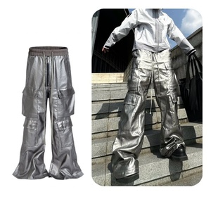 <span class=keywords><strong>Pantalones</strong></span> de Trabajo Unisex de Estilo Urbano Americano, con Revestimiento Metálico Oscuro, de Pierna Ancha, de PU, con Múltiples Bolsillos y Dobladillo Largo - Product Image 2