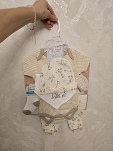 Caja de Regalo para Recién Nacido, Conjunto de Ropa de Bebé de Algodón Unisex, Mameluco Suave, Regalo para un Mes - Product Image 6