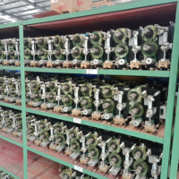 Machine de codage de gaufrage de date d'expiration de rouleau d'encre automatique NY-805 pour l'emballage de barre de chocolat de sucette de bonbons de paquet d'écoulement