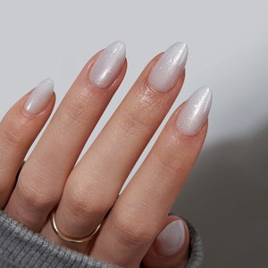 BTArtbox Soft Gel XCOAT Faux Ongles à Presser en Gros, Courts, Amande, Blanc, Effet Œil de Chat, Pailletés, Simples - Product Image 1
