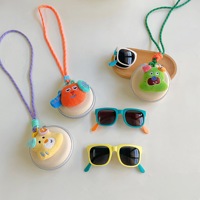 Nouvelles Lunettes de Soleil Bébé Couleur Macaron Saison 2026, Verres PC UV400, Monture Souple Effet Silicone avec Pochette en Peluche pour le Voyage