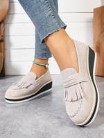 Mocassins compensés pour femmes avec pompons, à enfiler, rehaussant la taille, chaussures décontractées pour le quotidien et le bureau