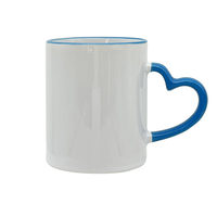 Mug à café en céramique blanche personnalisé avec anse en forme de cœur vert – Lot en gros pour usage commercial – Offre groupée