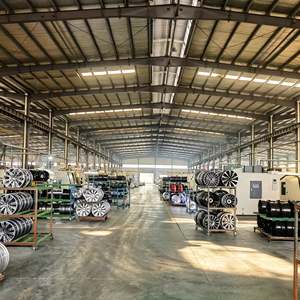 Jantes forgées sur mesure à dix branches de 18, 19, 20, 21, 22 pouces pour Tesla, BMW M4, Chevrolet <span class=keywords><strong>Camaro</strong></span>, Ford Mustang, Fusion, <span class=keywords><strong>Dodge</strong></span> Challenger <span class=keywords><strong>SRT</strong></span> - Product Image 6