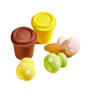 Nouveau Poudre de Maquillage en Forme de Champignon à Points Ondulés, Non-Latex, pour Application par Immersion, pour le Maquillage, Ensemble Tasse à Café Little Red Book Hot Coffee - Product Image 5