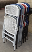 Chaise de bureau pliante en plastique de haute qualité professionnelle luxueuse pour l'école et la salle à manger en plein air au travail moderne