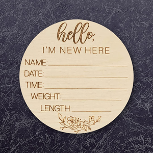 Targa con <span class=keywords><strong>Nome</strong></span> Inciso per Bambini 'Hello World My Name Is' |   Regalo di Nascita in Legno |   Disco per Foto Social Media - Product Image 3