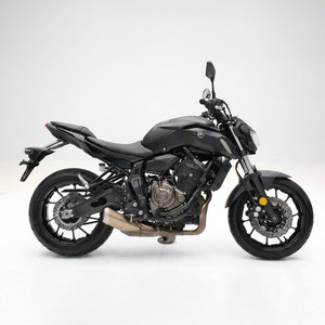 Motocicleta Usada Serie <span class=keywords><strong>MT</strong></span>-<span class=keywords><strong>07</strong></span>, Bicilíndrica, Estilo Naked, Asiento Confortable de 805 mm, <span class=keywords><strong>Motor</strong></span> Potente para Carretera - Product Image 5