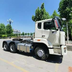 Camión Pesado Sinotruk de Alta Calidad 6x4 Hohan de 10 Ruedas, 40 Toneladas, Tractor Howo, Combustible Diésel, Emisión Euro 2, Volante a la Izquierda, Usado - Product Image 3