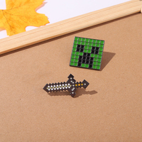 Lot de badges métalliques en forme d'épée Creeper NPC de jeu, 2 couleurs, en vrac