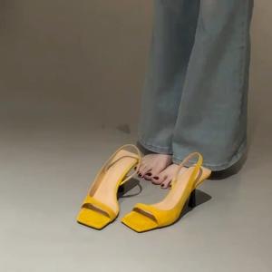 Sandalias de tacón alto para mujer, estilo francés, con punta cuadrada, una sola tira, punta abierta, tacón delgado negro, sin espalda, para vestidos de verano - Product Image 2