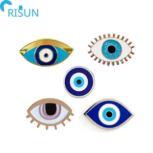 Broche de esmalte para olhos em metal, fabricante de logotipo personalizado em massa com pingente de esmalte macio, broche de esmalte para olhos de mal