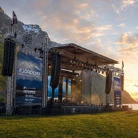 Peralatan Panggung Konser Sistem Platform Panggung Portabel Truss Aluminium Acara Luar Ruangan Speaker Profesional Sound Rigging