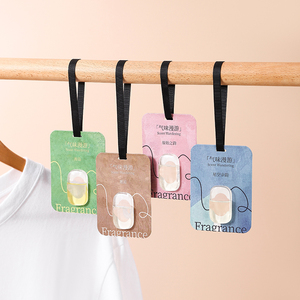 Nouveau design, diffuseur de parfum liquide à membrane pour <span class=keywords><strong>voiture</strong></span>, portable, avec film personnalisé, parfum mixte, en forme de carte en papier imprimé - Product Image 3