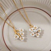 Collier pendentif fleur en acier inoxydable plaqué or 18 carats pour femme, avec perle de coquillage et cristal CZ, délicat, ajustable, bijou fantaisie en Y