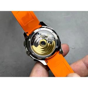 Nouvelle montre à quartz pour homme, design de luxe, étanche, chronographe, bracelet en caoutchouc, livraison directe - Product Image 4