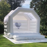Château gonflable de mariage blanc pur-Conception de fenêtre de coeur romantique