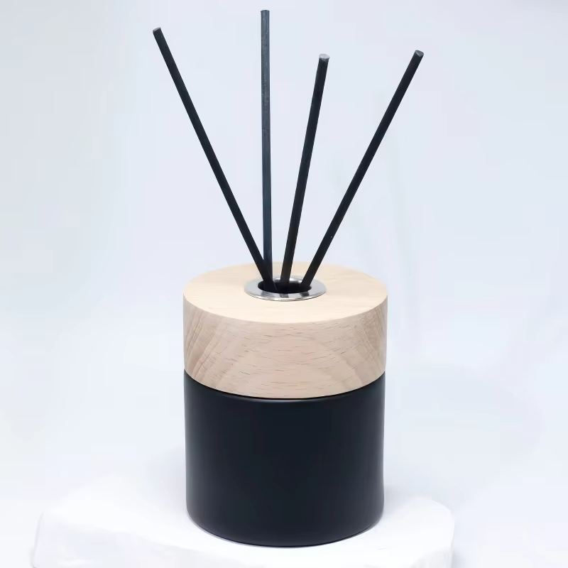 Matte Black + Wooden lid