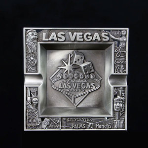 Cenicero de plata de mesa portátil personalizado para adultos en 3D Cenicero de cigarros de viaje artístico personalizado Cenicero de <span class=keywords><strong>Metal</strong></span> de forma cuadrada barato - Product Image 3