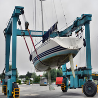 Moteur de boîte de vitesses de grue mobile à pneus en caoutchouc haute efficacité 100/60 tonnes avec télécommande pour le transport de yachts et la construction offshore