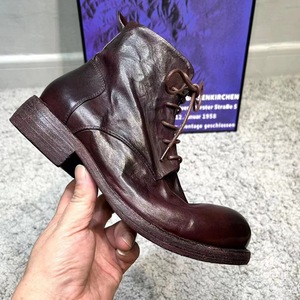 Chaussures pour hommes en cuir lavé, style vintage et vieilli - Mocassins avec design respirant - Product Image 1