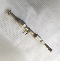 Vente en gros Nouveau catalyseur céramique à haut débit Euro1-5 en acier inoxydable pour tuyau d'échappement Hilux Marque YueYang Garantie 1 an 2.5D-4D