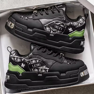 Chaussures de sport rétro 2025 pour activités de plein air, en cuir véritable, style skateboard, plateforme, pour étudiants et jeunes, avec semelle rehaussante - Product Image 1