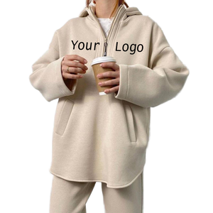 Nuevo Diseño, Ropa Deportiva para Mujer con Logotipo Personalizado, Conjuntos Cortos de Alta Calidad, Conjunto de Dos Piezas con Sudadera Corta y Pantalones Cortos para Invierno - Product Image 1
