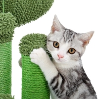 Vente en gros d'usine Entrepôt canadien Arbre à chat Cactus Poteau à gratter avec 3 boules pendantes de griffoir
