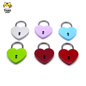 Lucchetti in Lega di Zinco con Chiavi, Serrature per Porte, Lucchetti a <span class=keywords><strong>Cuore</strong></span> in Metallo all'Ingrosso per San Valentino e Luoghi Panoramici - Product Image 1
