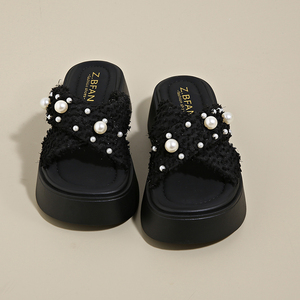 Nuevas Pantuflas de Verano para Mujer, Ligeras y de Lujo, con Punta Descubierta, Modernas y Versátiles, Diseño Cómodo para Usar al Aire Libre - Product Image 4