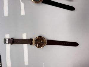 ไฮเอฟ เอ 93 นาฬิกาข้อมือผู้หญิงระบบกลไกพร้อมสายหนังแท้ หน้าปัดทรงกลมสีทอง หน้าปัดอนาล็อก 30 มม. - Product Image 3