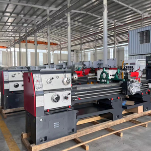 Realice varias operaciones Roscas métricas Ca6150 Máquina de torno manual horizontal para procesamiento de metales - Product Image 1