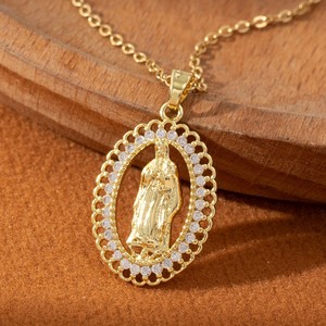 Collar con Colgante de Madonna de Circonio, Diseño Hueco Personalizado y Exquisito para Mujer, Joyería María - Product Image 2