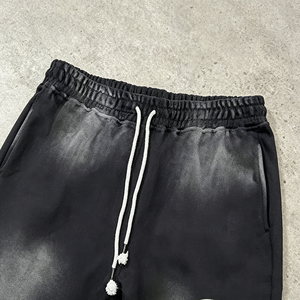 <span class=keywords><strong>Pantalones</strong></span> <span class=keywords><strong>de</strong></span> chándal personalizados <span class=keywords><strong>de</strong></span> felpa francesa gruesa, estilo urbano, con gráficos vintage, efecto desgastado, bordados, lavado ácido y corte acampanado. - Product Image 2