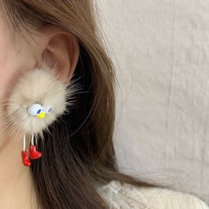 Boucles d'oreilles fantaisie en forme de petites boules de charbon moelleuses pour filles, avec pompons et expressions amusantes, pour l'automne et l'hiver {Boucles d'oreilles} - Product Image 2