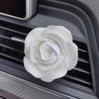 Diffuseur d'huiles essentielles en céramique parfumée en gros, parfum d'ambiance pour la maison, fleur en porcelaine, désodorisant pour voiture
