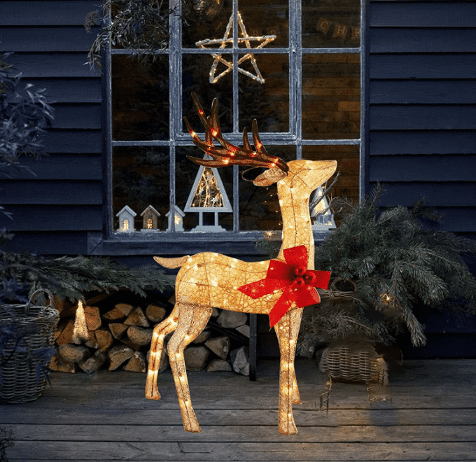 Details 91+ outdoor christmas reindeer decorations lighted vova.edu.vn