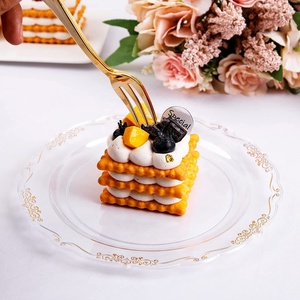 Plato de Presentación Transparente con Borde Dorado, Platos Decorativos de Plástico con Diseño de Hojas Barrocas en Relieve, para Servir la Cena, Decoración de Mesa - Product Image 3