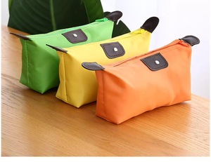 Nueva Bolsa de Cosméticos Mini Color Caramelo, Bolsa de Viaje Pequeña y Portátil para Maquillaje, Almacenamiento de Lápiz Labial y Depiladora, Bolsa de Aseo para Uso Diario - Product Image 3